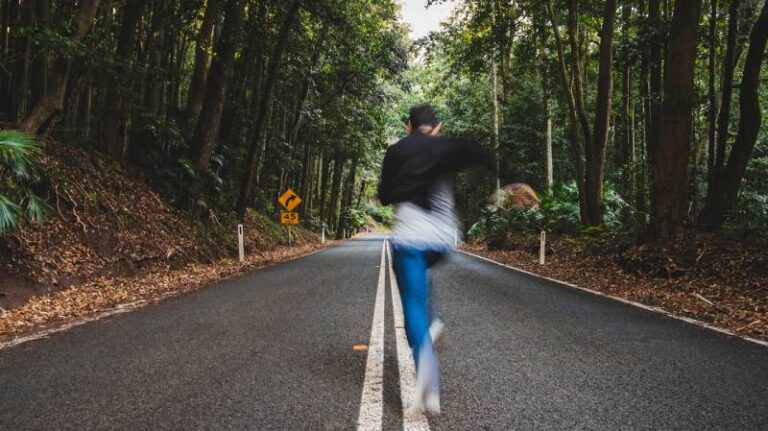 Mơ Thấy Bị Rượt Đuổi Mang Thông Điệp Gì? Quất Lô Gì? 26 Mơ Thấy Bị Rượt Đuổi Mang Thông Điệp Gì? Quất Lô Gì?