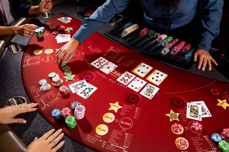 Hướng Dẫn Chơi Poker Từ A Đến Z Cho Người Mới 7 Nắm bắt giá trị của vị trí trên bàn chơi