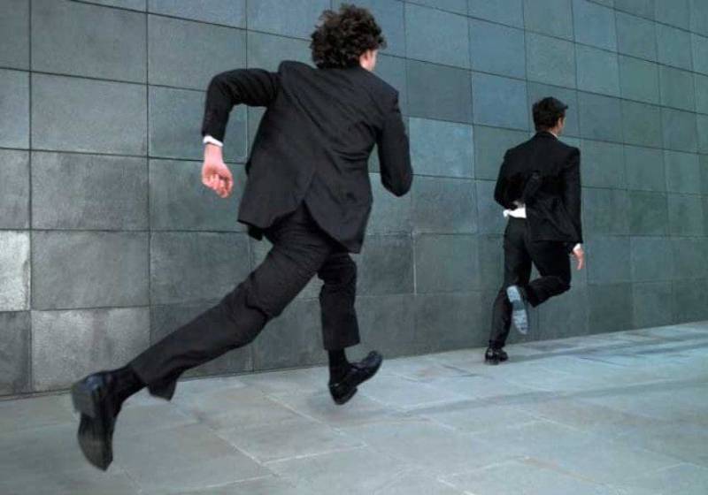 Mơ Thấy Bị Rượt Đuổi Mang Thông Điệp Gì? Quất Lô Gì? 2 Tâm lý ẩn sau giấc mơ bị rượt đuổi là gì?